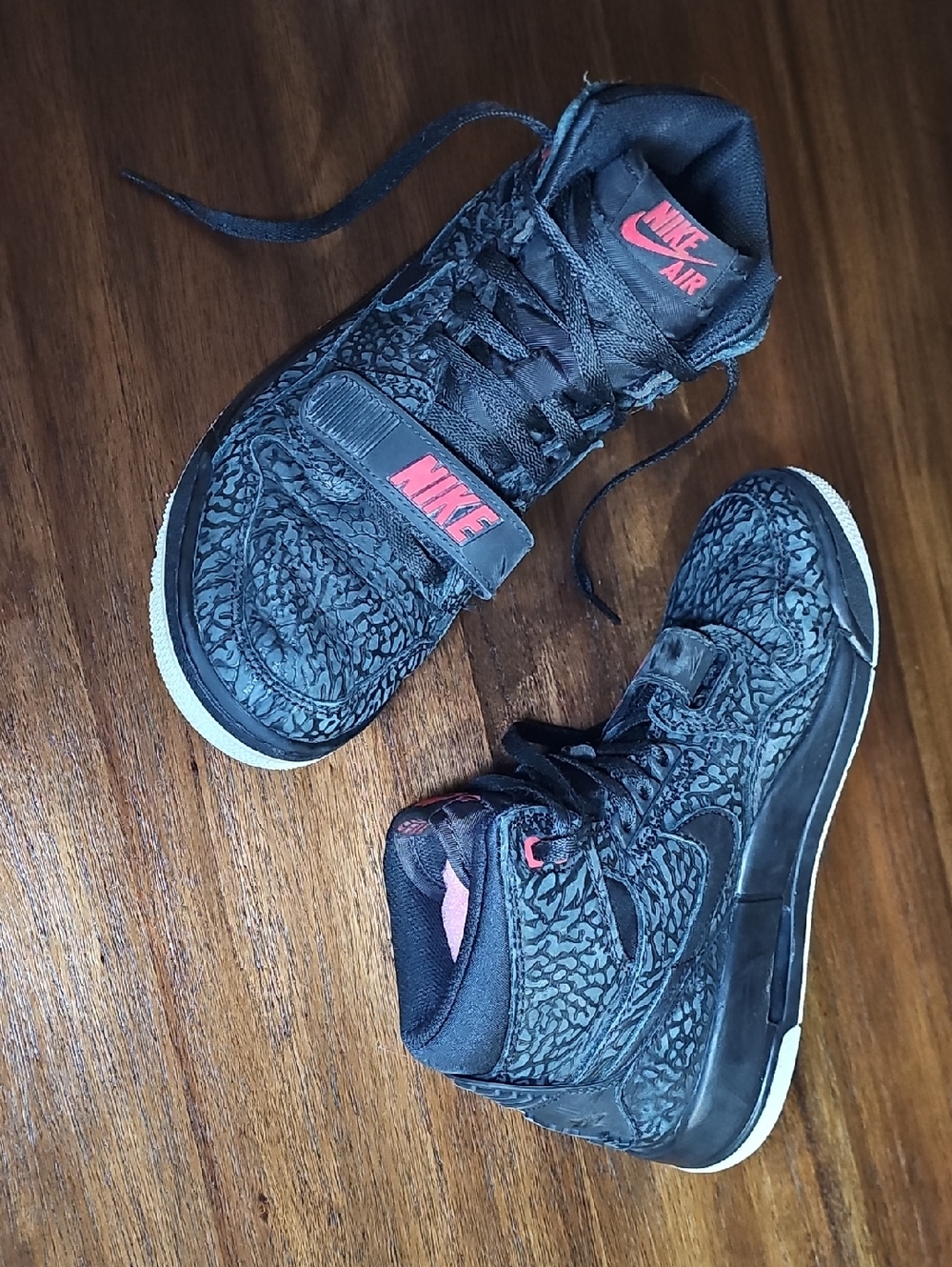 Nike Jordan Legacy 312 Black Red Elephant Print - High Cut Black Red